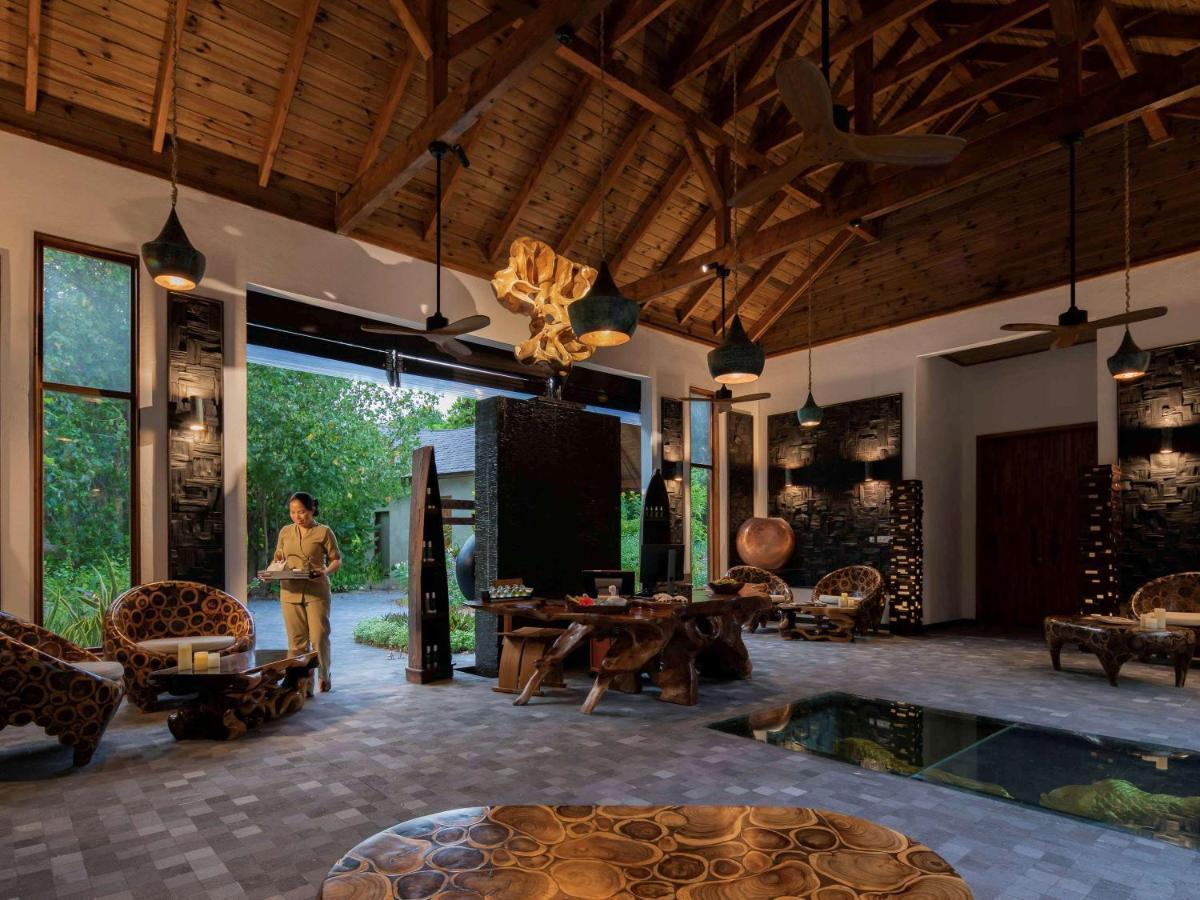 Mӧvenpick Resort Kuredhivaru Maldives Dış mekan fotoğraf