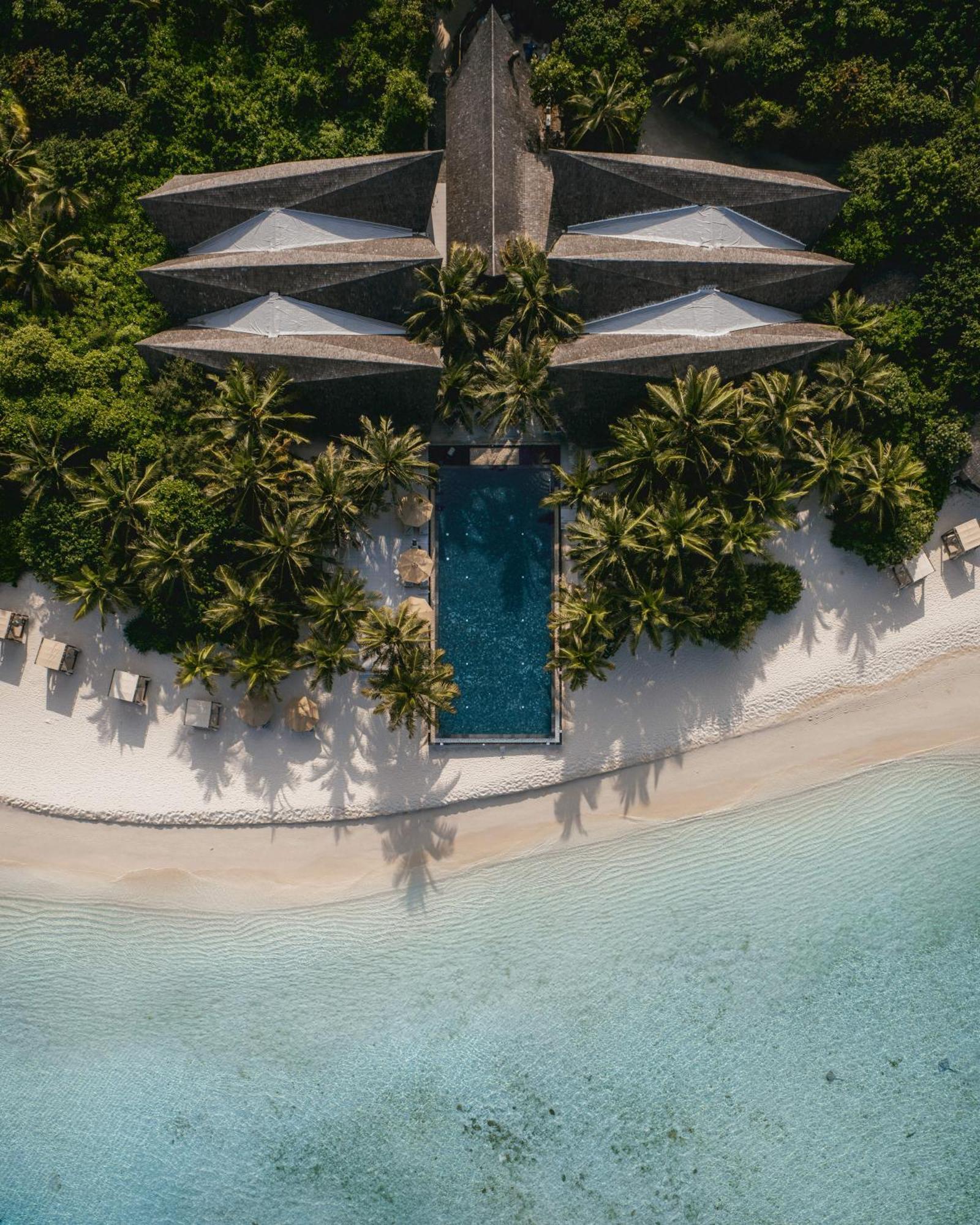 Mӧvenpick Resort Kuredhivaru Maldives Dış mekan fotoğraf